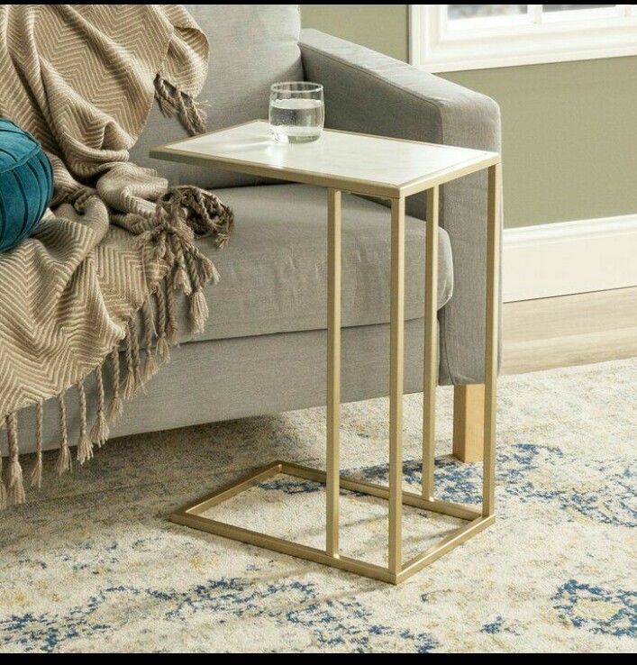 Modern Gold C-Shape Metal Side Table AH-143 Moradabad